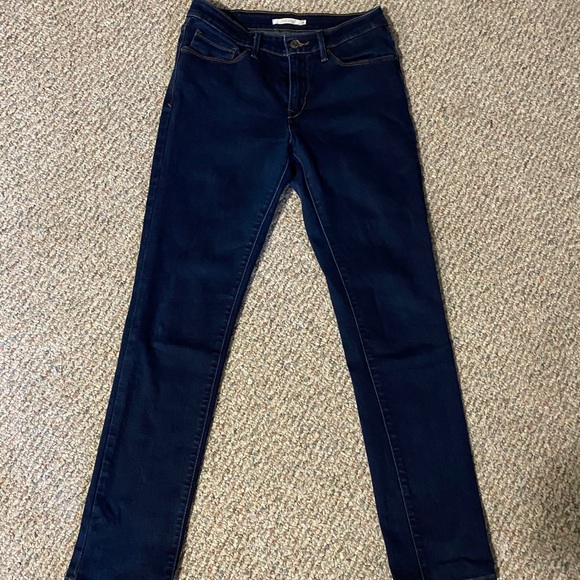 Mid rise skinny levi’s - Picture 1 of 3